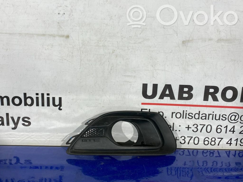 Opel Astra J Grilă/ornament proiector ceață față 
