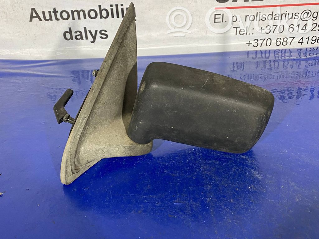 Ford Fiesta Manualne lusterko boczne drzwi przednich 