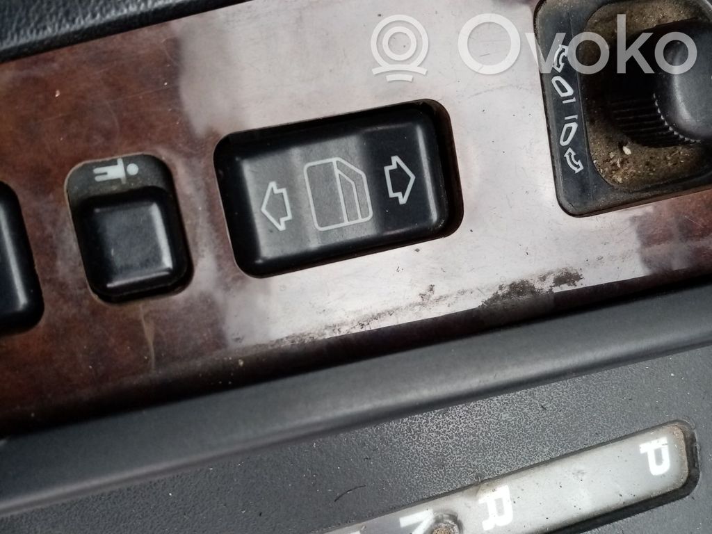 Mercedes-Benz S W126 Przyciski szyb 
