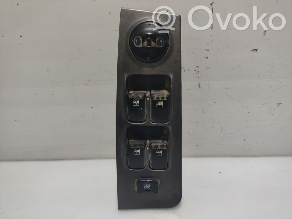 Hyundai Matrix Electric window control switch 
