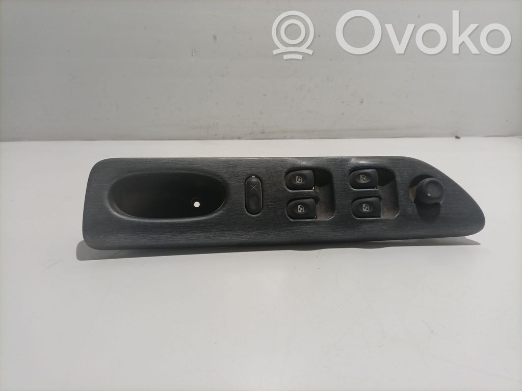 Renault Laguna I Electric window control switch 
