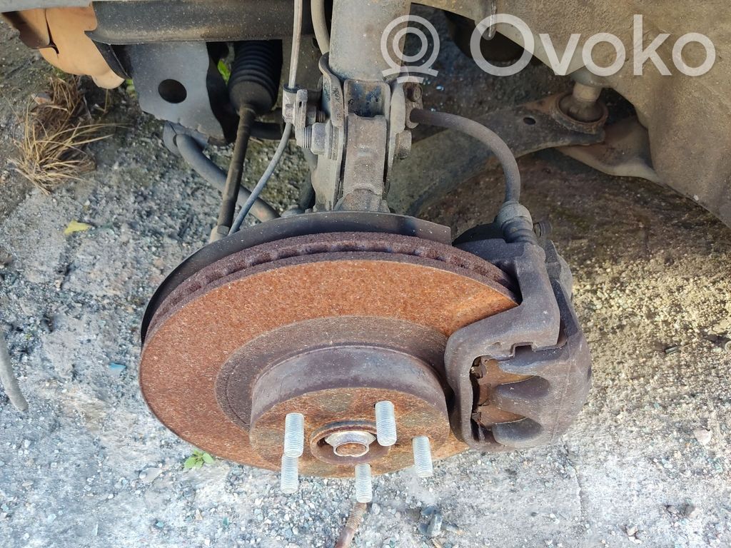 Subaru Legacy Zwrotnica koła przedniego 