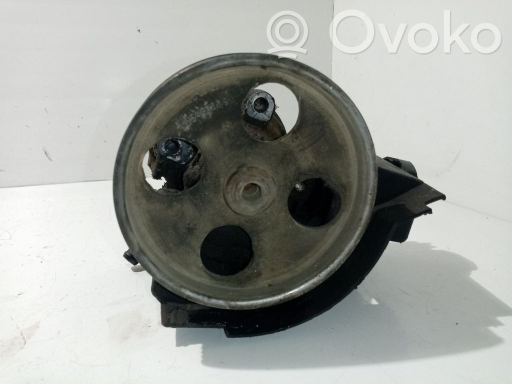 Citroen Berlingo Ohjaustehostimen pumppu 