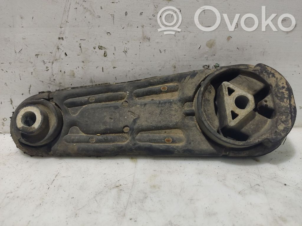 Renault Clio III Engine mount bracket 