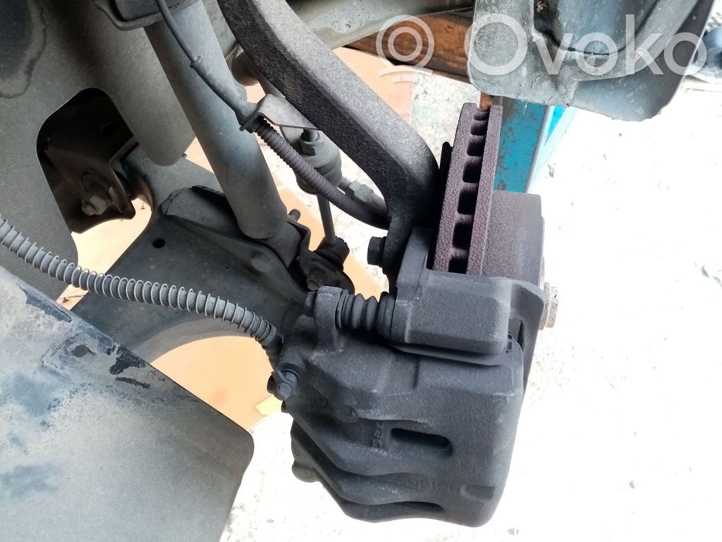 SsangYong Rodius Zwrotnica koła przedniego 