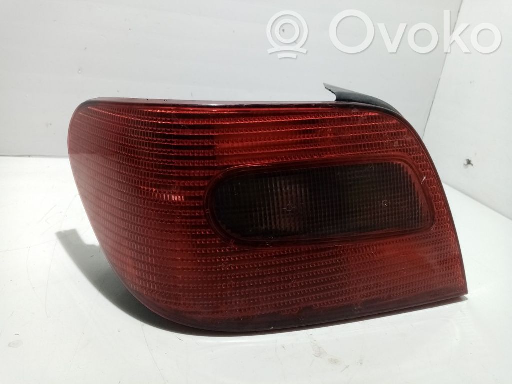 Citroen Xsara Aizmugurējais lukturis virsbūvē 