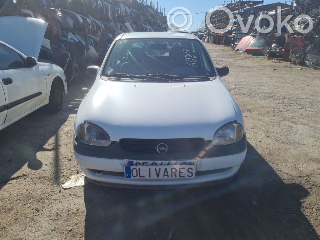 Opel Corsa B Cinturón trasero 