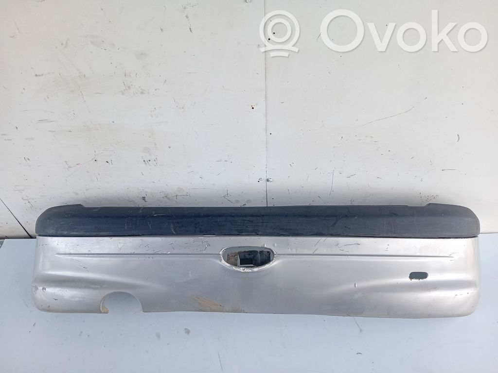 Peugeot 206 Parachoques 