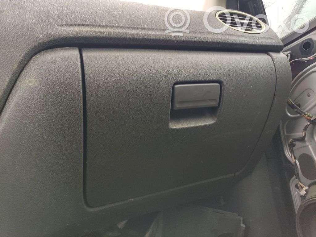 Ford Focus Daiktadėžė 