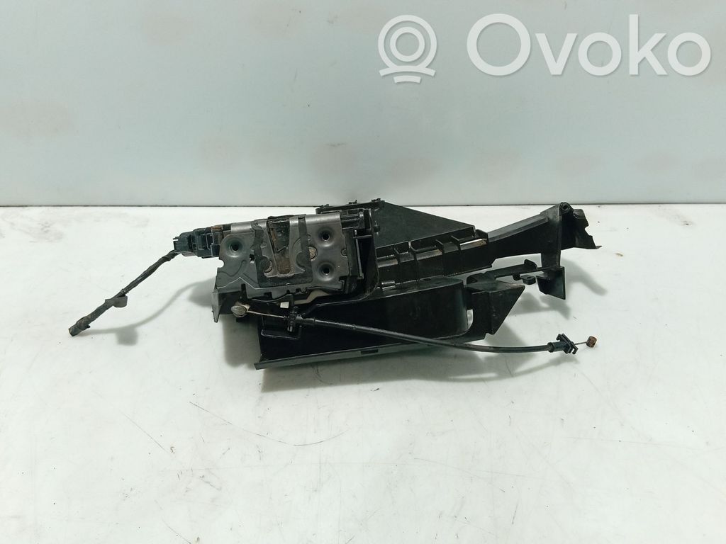 Ford Focus Front door lock 