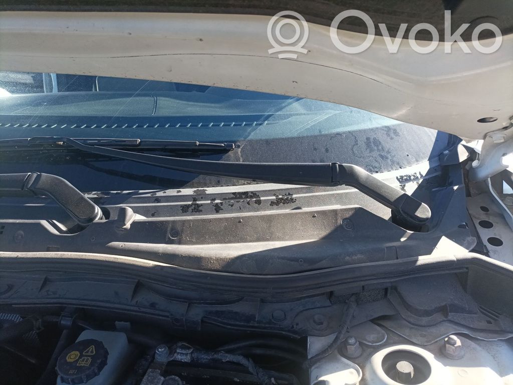 Mazda 6 Etupyyhkimen sulan varsi 