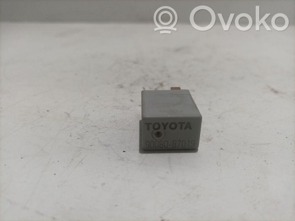 Toyota Aygo AB10 Kita rėlė 