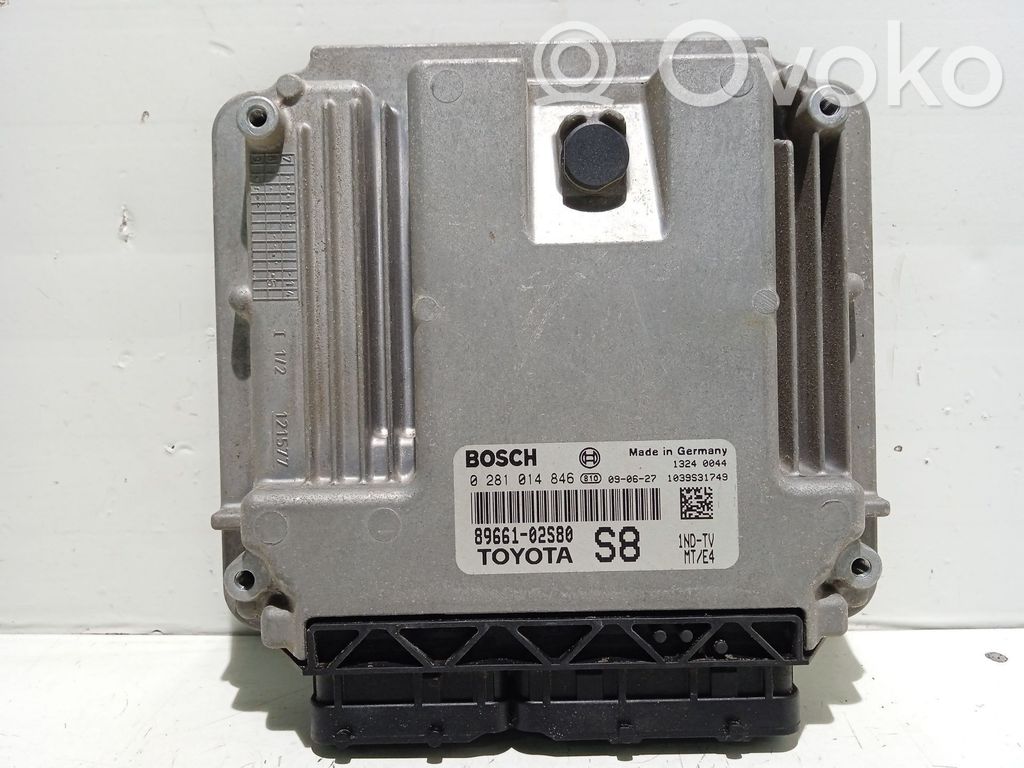 Toyota Auris 150 Engine control unit/module 