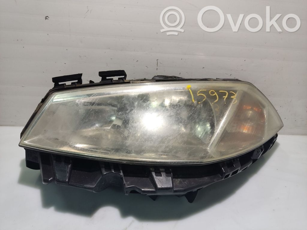 Renault Megane II Phare frontale 