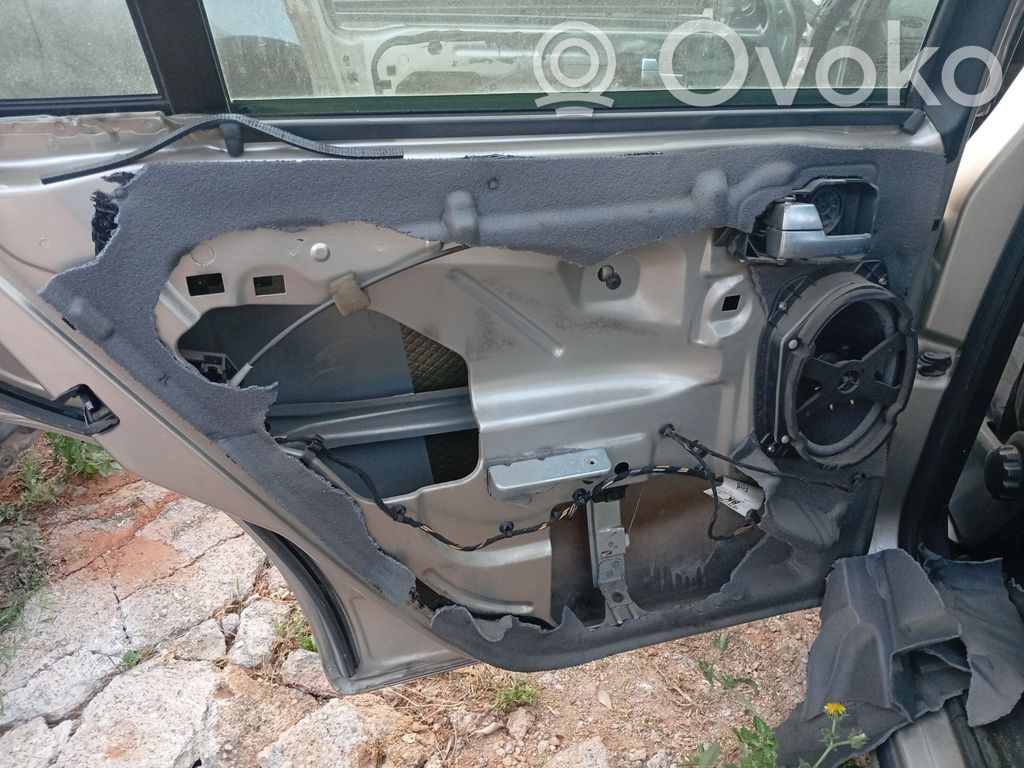 Ford Mondeo Mk III Macara geam spate fără motor 