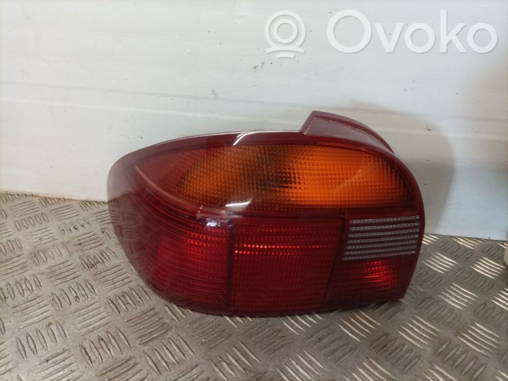Ford Mondeo MK I Feux arrière / postérieurs 