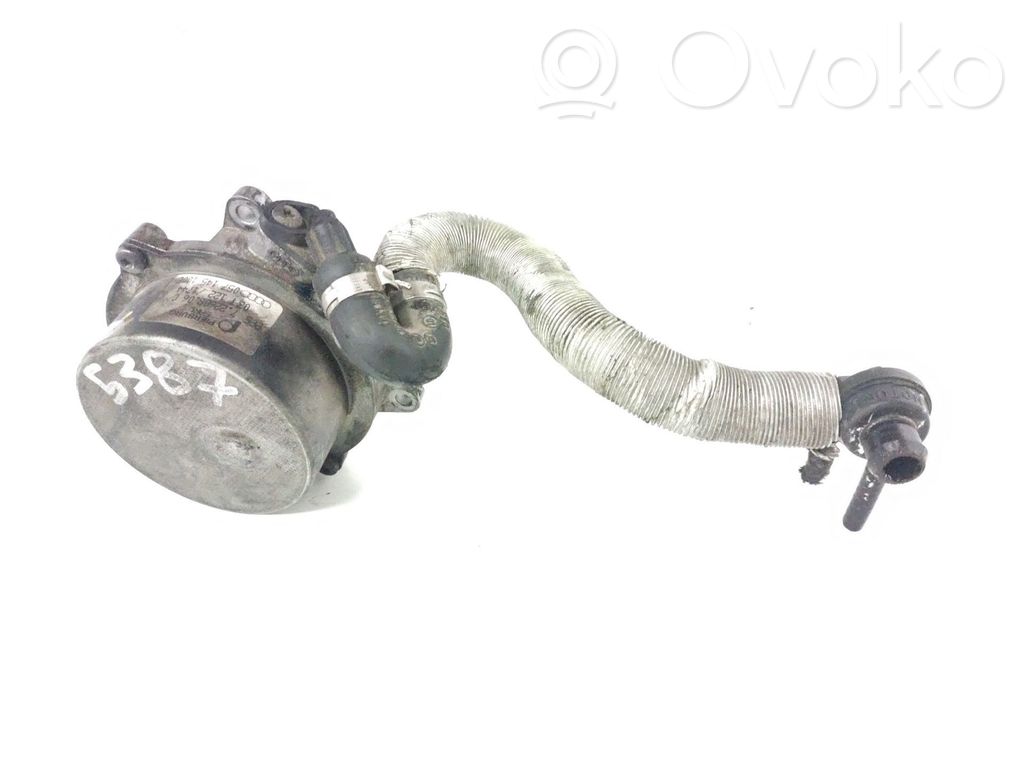 Audi A4 S4 B5 8D Pompă vacuum 