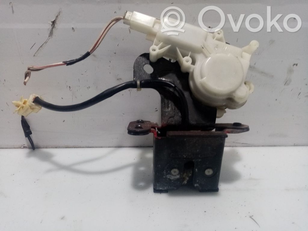 Mazda 3 I Tailgate lock latch 