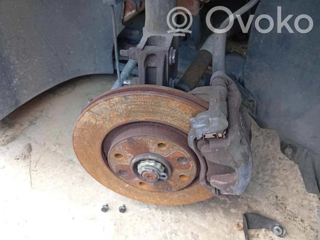 Citroen C4 I Picasso Front wheel hub spindle knuckle 