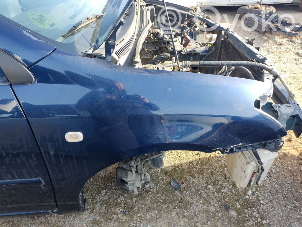 Toyota Corolla Verso E121 Spārns 