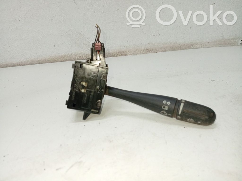 Suuntavilkun vipu   04685711AA