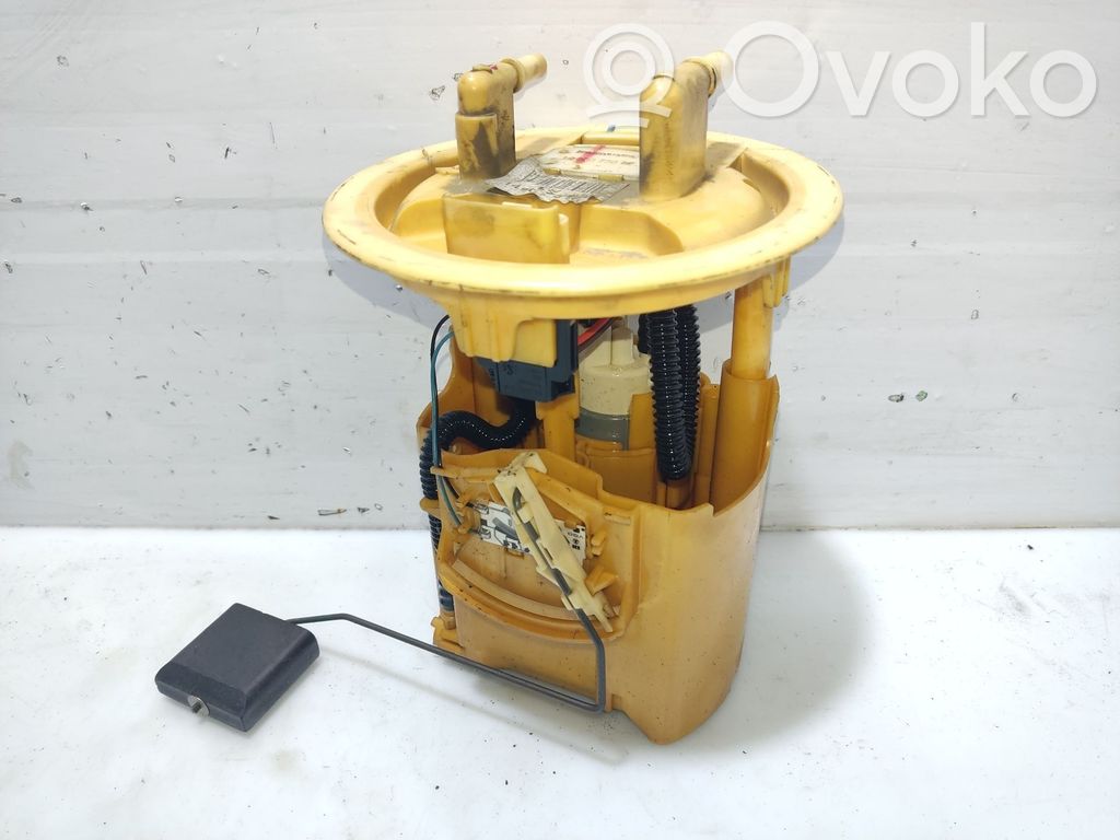 Peugeot 307 Pompe à carburant 