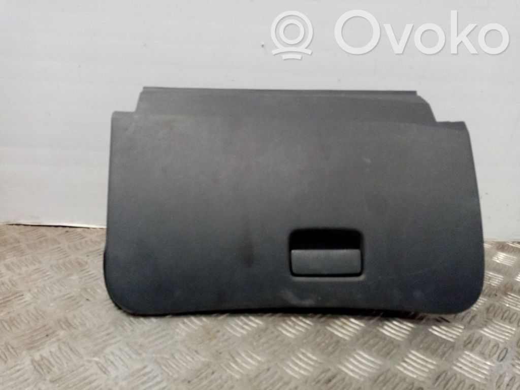 Nissan Almera N16 Schowek deski rozdzielczej 