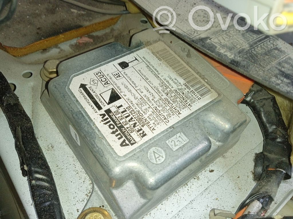 Renault Kangoo I Airbag control unit/module 