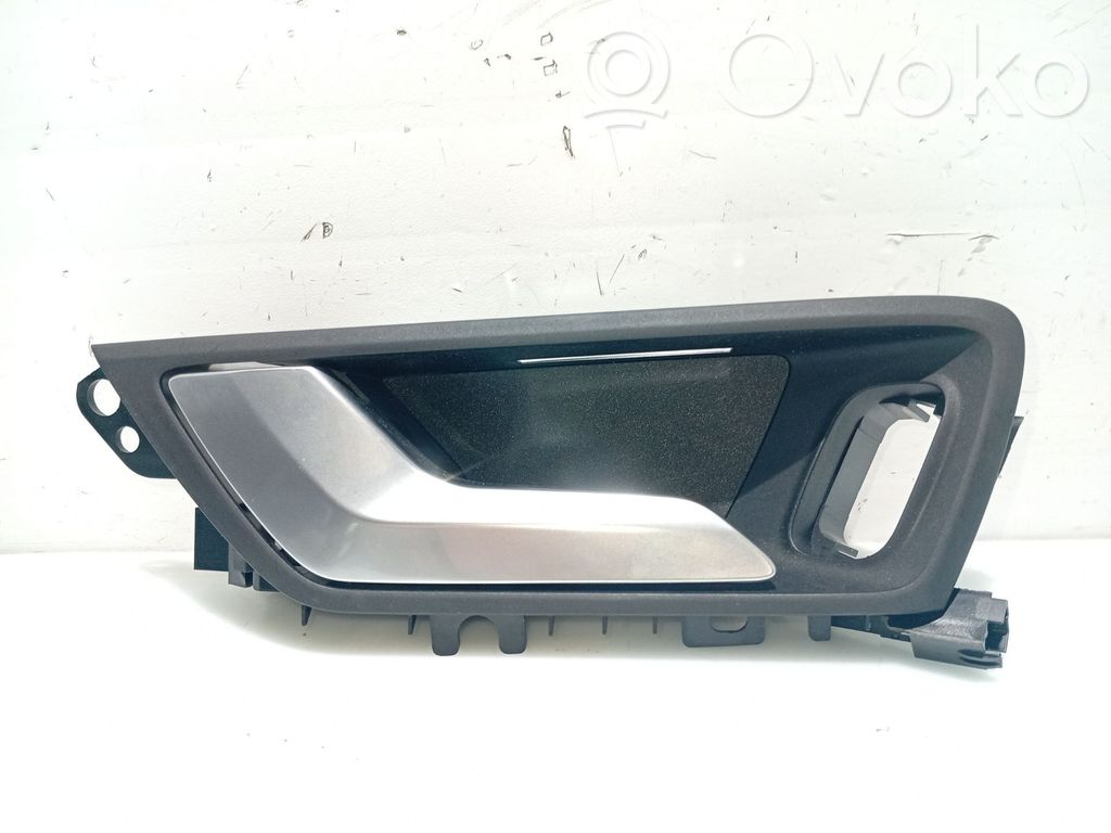 Ford Kuga III Front door interior handle 