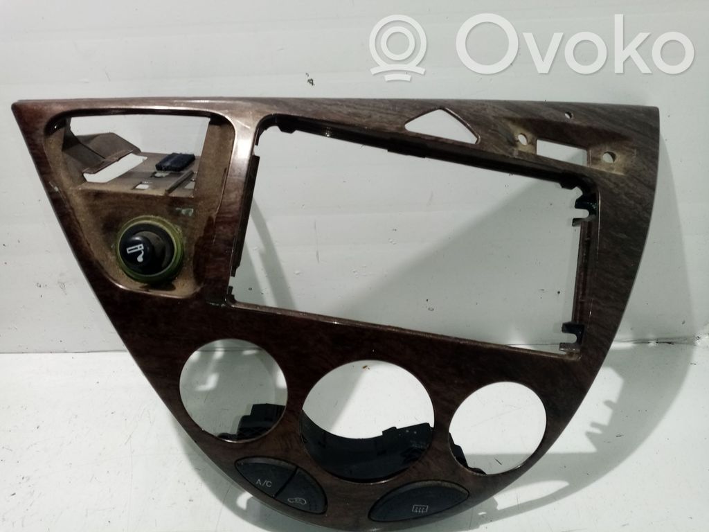 Ford Focus Dashboard 