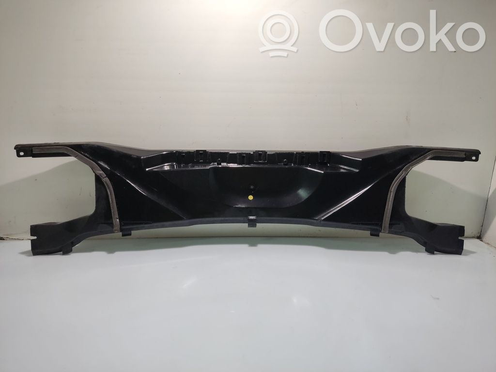 BMW 1 E81 E87 Kita salono detalė 