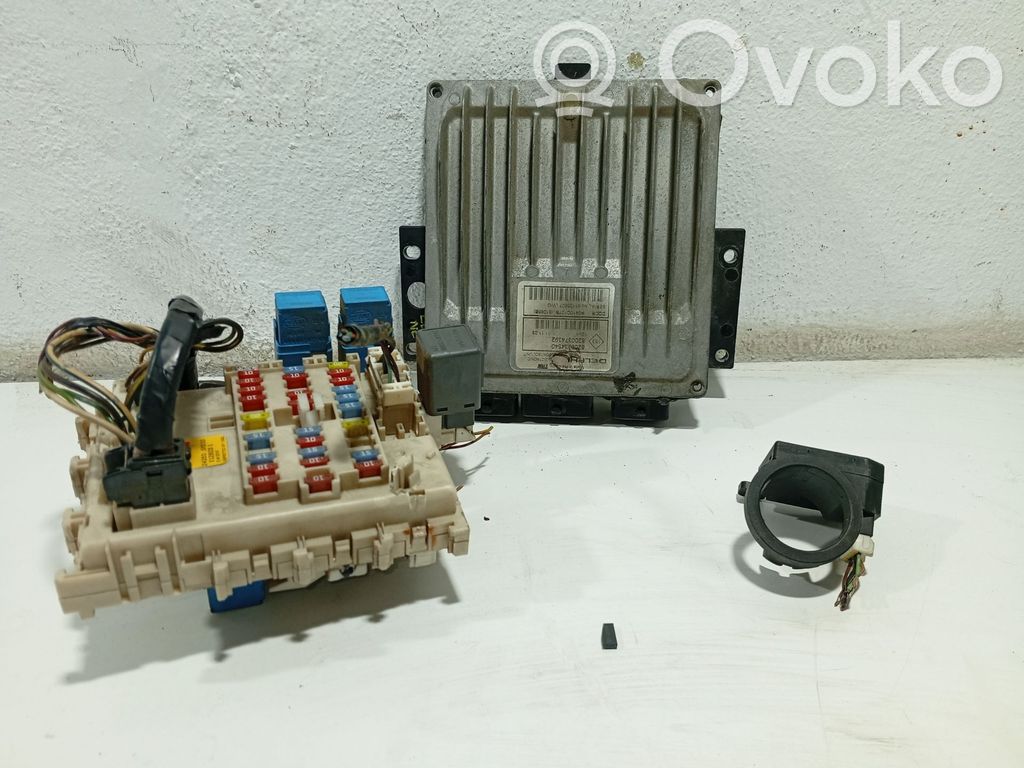 Nissan Almera N16 Engine control unit/module 
