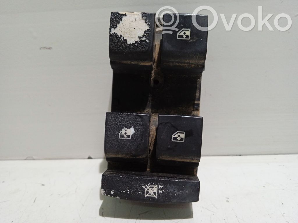 Chevrolet Aveo Electric window control switch 