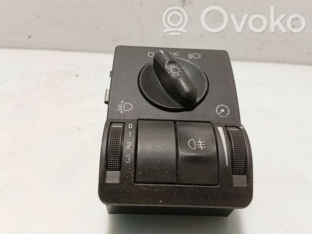 Panel lighting control switch   9116615,0524119
