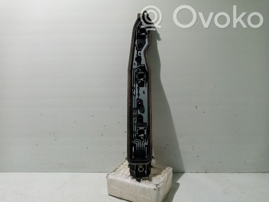 Opel Corsa C Aizmugures spuldzes vāka turētājs 