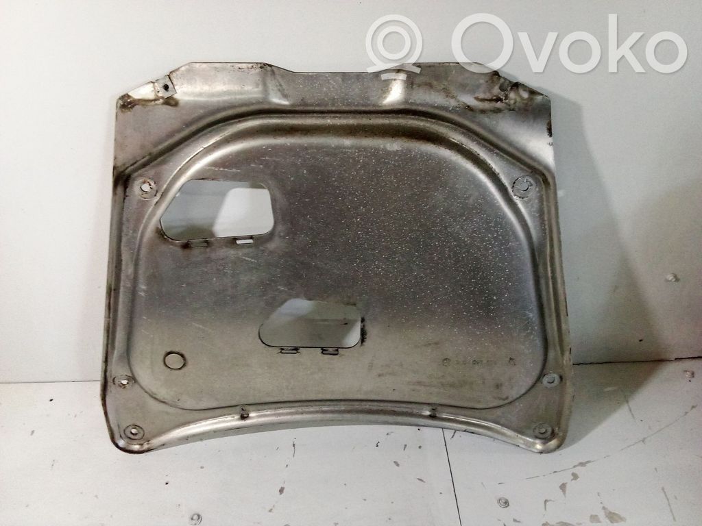 Placa protectora/protector antisalpicaduras motor   31101095656