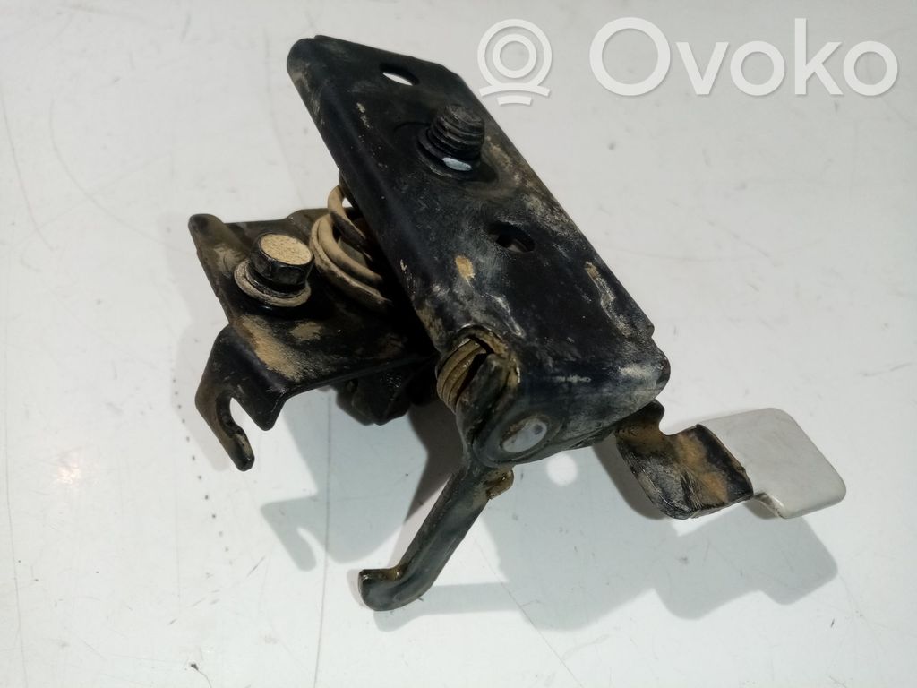 Cerradura de capó