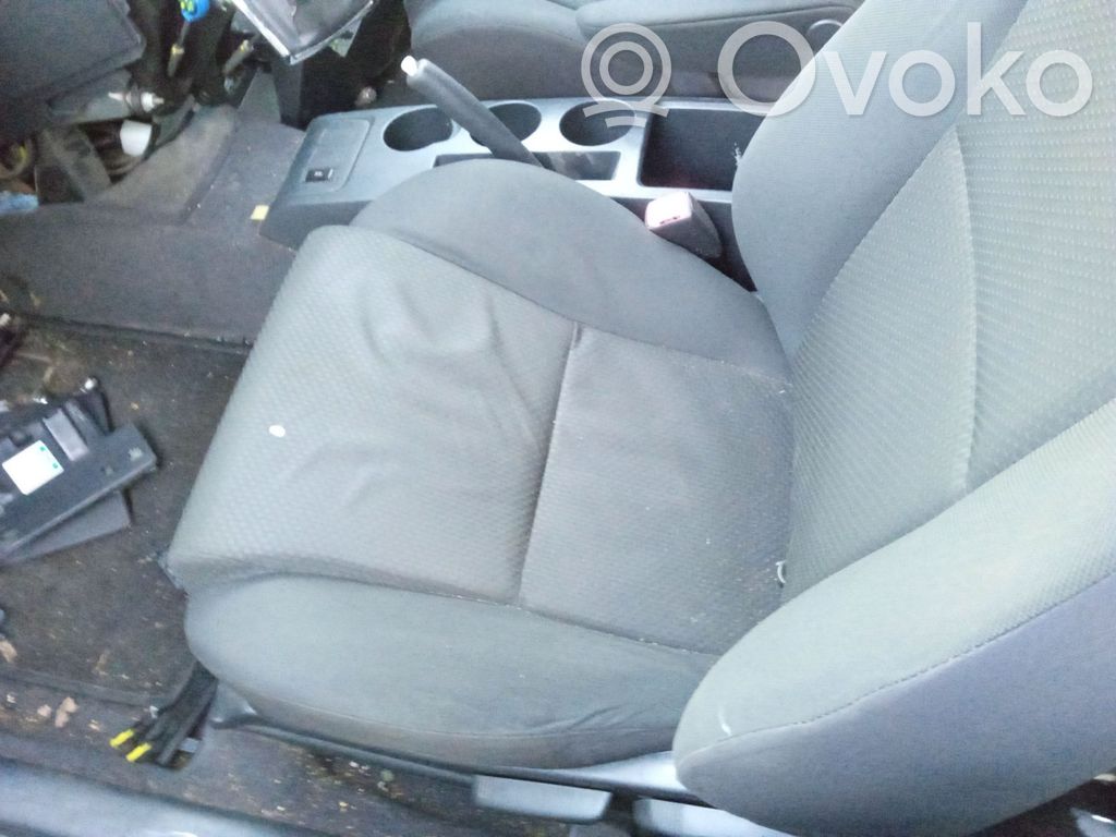 Toyota Corolla E140 E150 Fahrersitz 