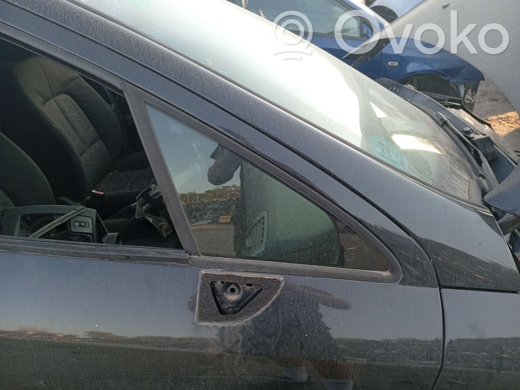 Peugeot 407 Luna/vidrio del triángulo delantero 