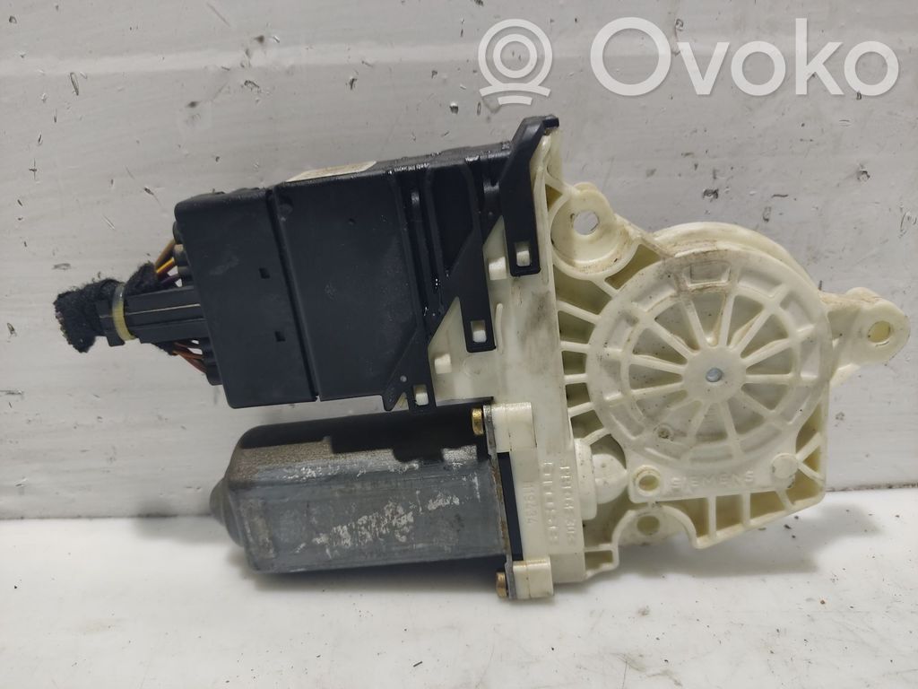 Volkswagen Golf SportWagen Motorino alzacristalli della portiera posteriore