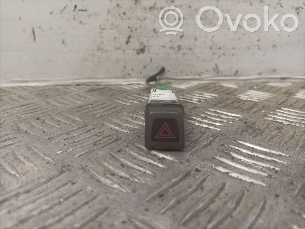 Botón interruptor de luz de peligro   30739296