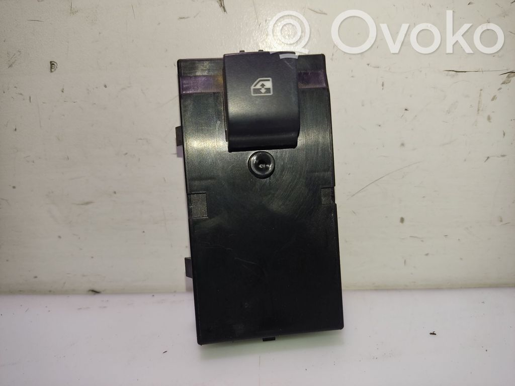 Interruptor del elevalunas eléctrico   13301886