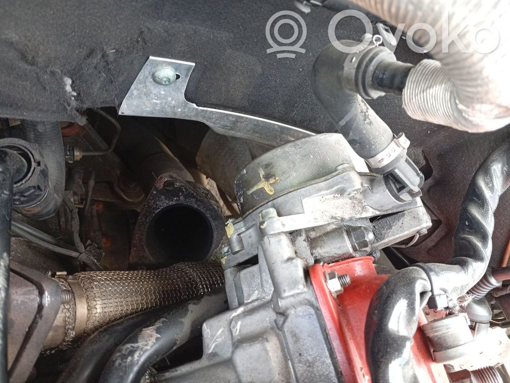 Audi A6 Allroad C5 Pompă vacuum 