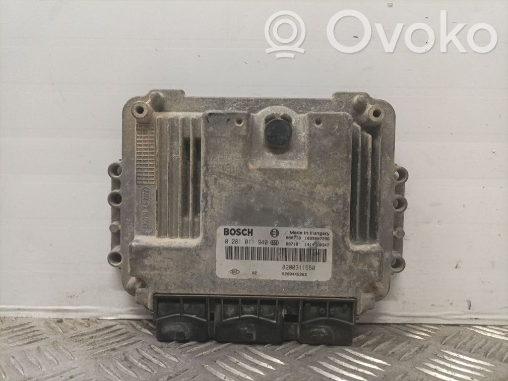 Unidad de control/módulo del motor   8200311550,8200442263,0281011940