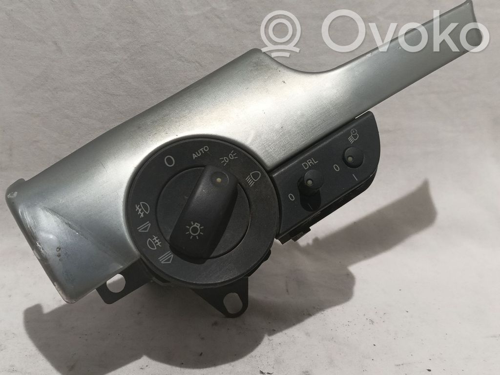 Interruptor de control del panel de luces   8E1853189,8E0941531D