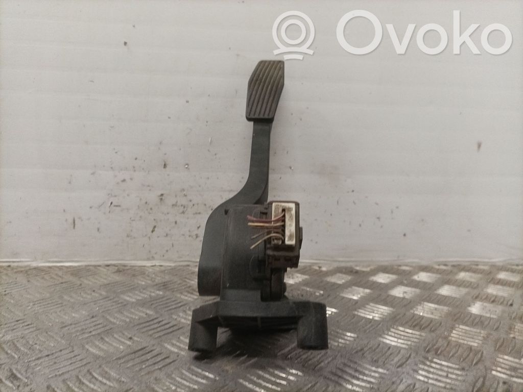 Opel Corsa C Kaasupoljin 