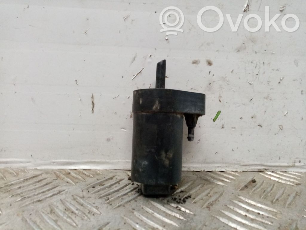 Renault 9 Pompă spălător parbriz 