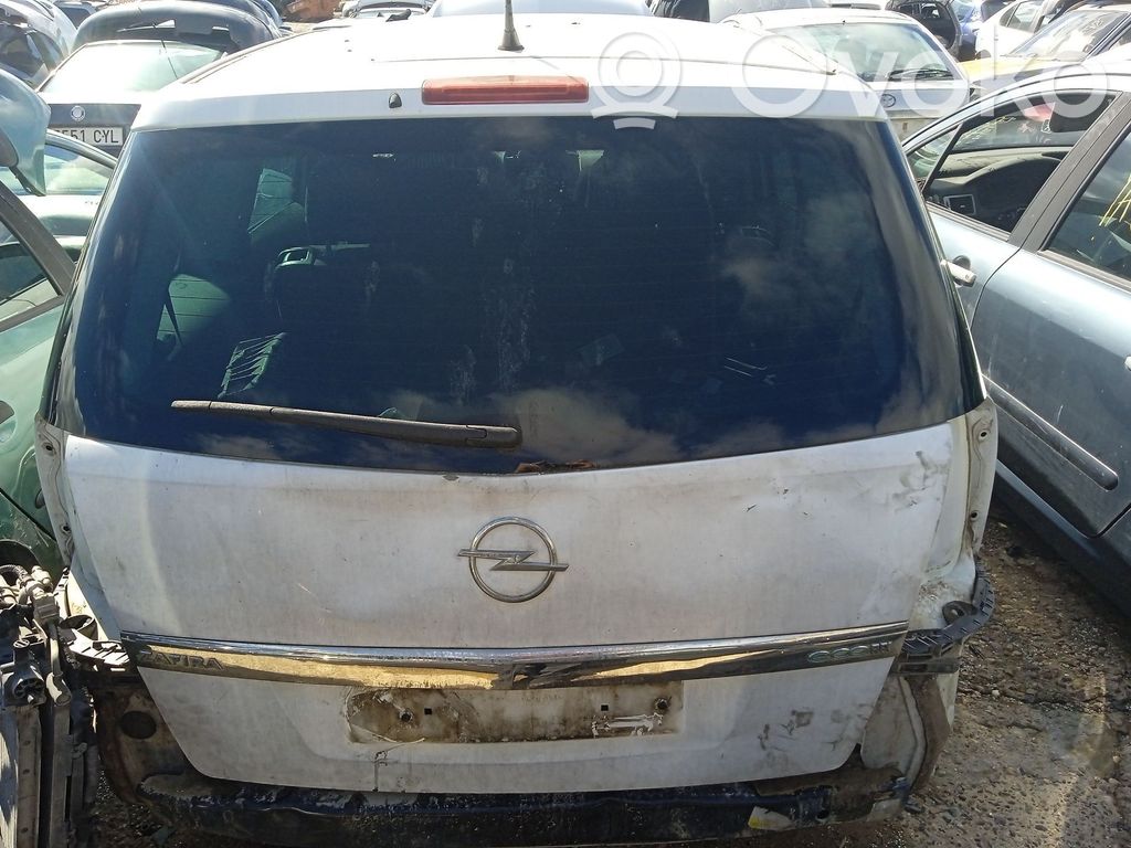 Opel Zafira B Tylna klapa bagażnika 