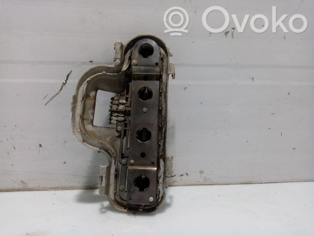 Opel Astra G Aizmugures spuldzes vāka turētājs 