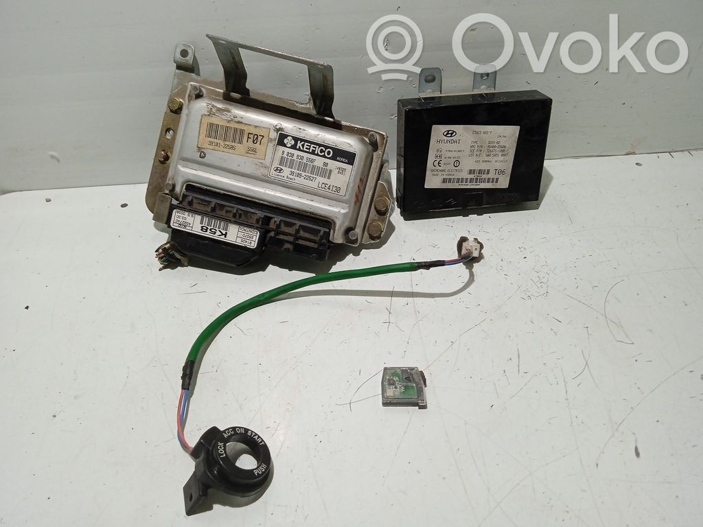 Hyundai Accent Engine control unit/module 